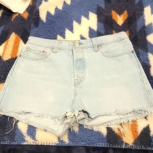EUC Levi jean shorts